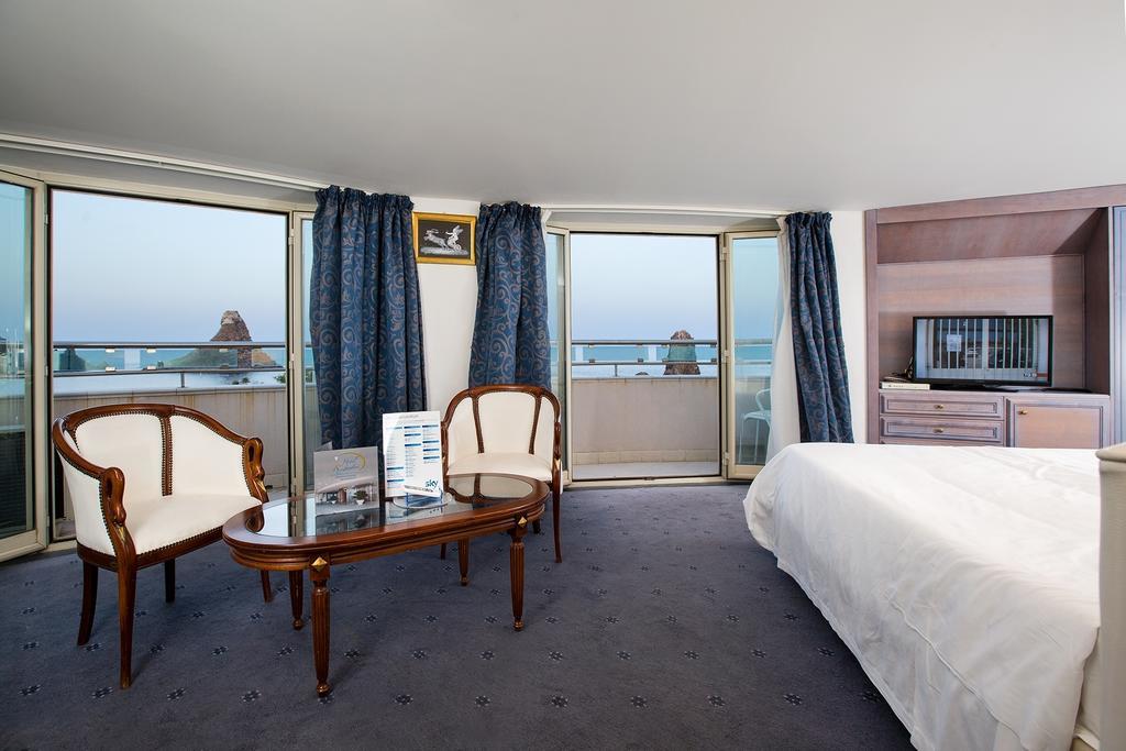 Grand Hotel Faraglioni Aci Trezza Exterior foto