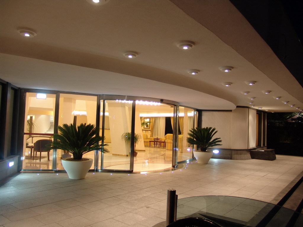Grand Hotel Faraglioni Aci Trezza Exterior foto